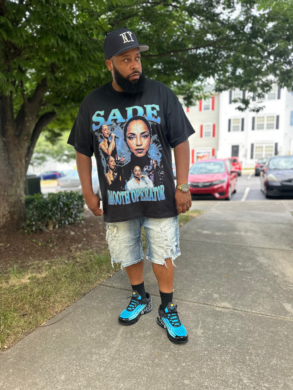 "Smooth Operator" Black Short-Sleeve Graphic T-Shirt!