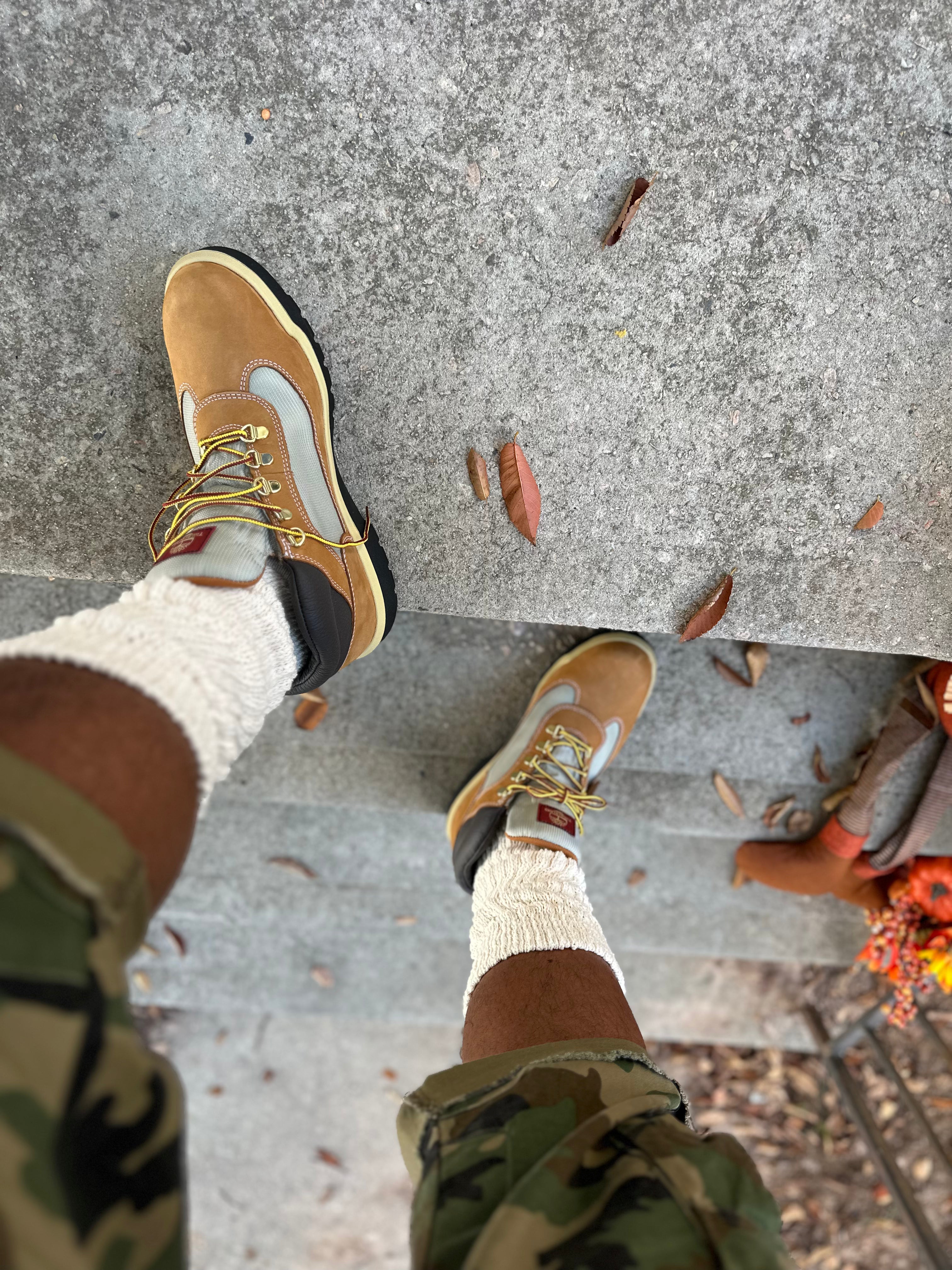 Cream Unisex Old school heavy slouch socks