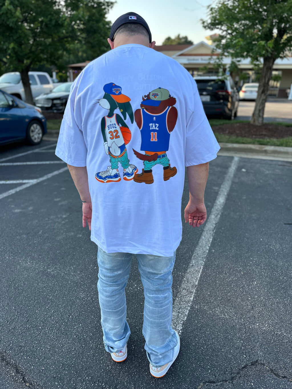 90's Style Bugs And Taz Graphic Knicks Unisex T Shirt! in White!